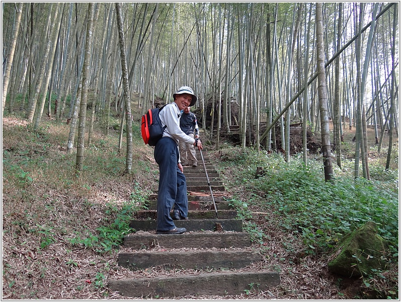 2015-02-07 15-03-45登山口快到了.JPG